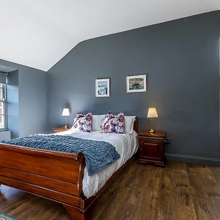 Connaught Apartment, 7 Henrietta Street, Centre Apartamento