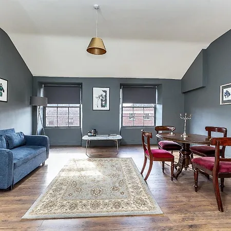Connaught Apartment, 7 Henrietta Street, Centre * Dublín
